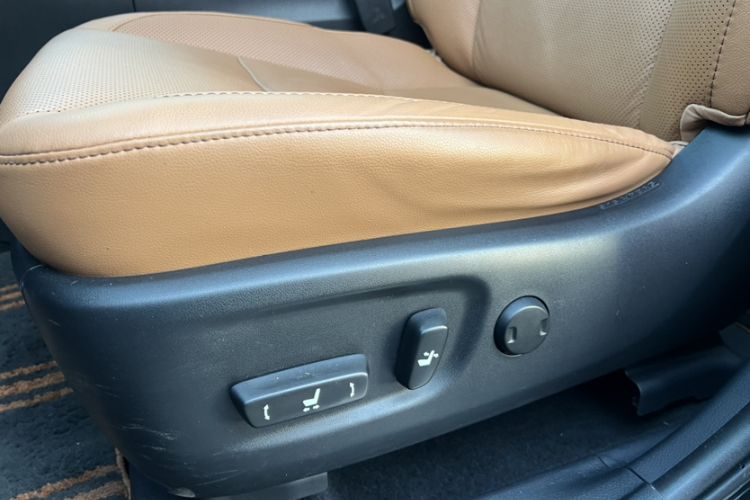 Used Toyota Highlander 2020 2.0T Four-Wheel Drive Millionth Anniversary Edition 7 Seats Interior 7