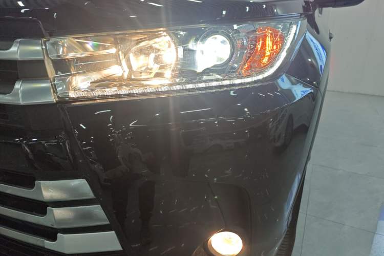 Used Toyota Highlander 2020 2.0T Four-Wheel Drive Millionth Anniversary Edition 7 Seats Left Front Headlight