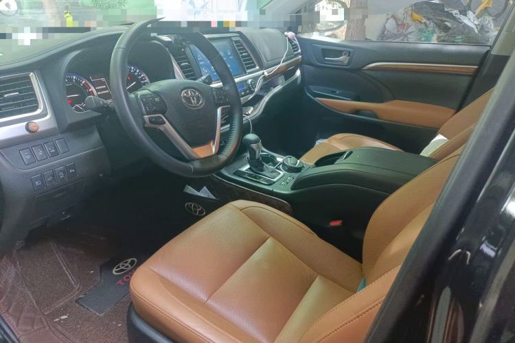 Used Toyota Highlander 2020 2.0T Four-Wheel Drive Millionth Anniversary Edition 7 Seats Left Front Seat