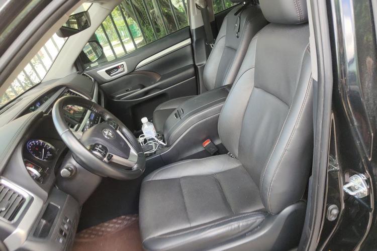 Used Toyota Highlander 2020 2.0T Four-Wheel Drive Millionth Anniversary Edition 7 Seats Left Front Seat