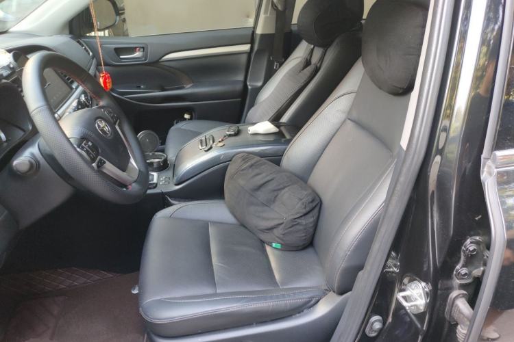 Used Toyota Highlander 2020 2.0T Four-Wheel Drive Millionth Anniversary Edition 7 Seats Left Front Seat