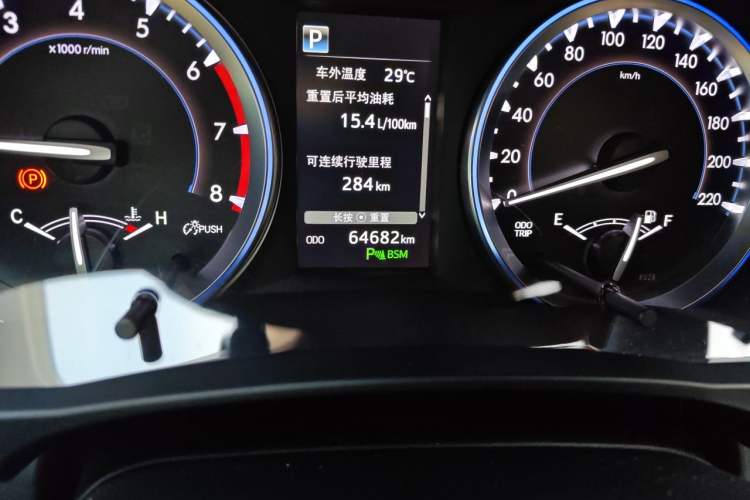 Used Toyota Highlander 2020 2.0T Four-Wheel Drive Millionth Anniversary Edition 7 Seats Odometer Close Up