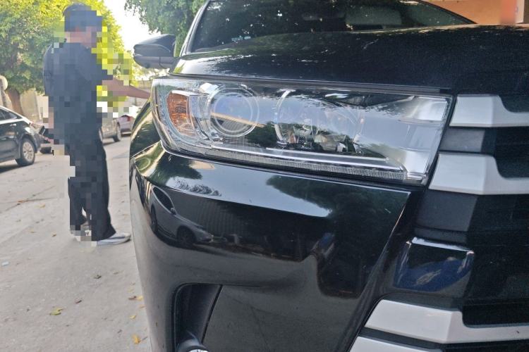 Used Toyota Highlander 2020 2.0T Four-Wheel Drive Millionth Anniversary Edition 7 Seats Right Front Headlight