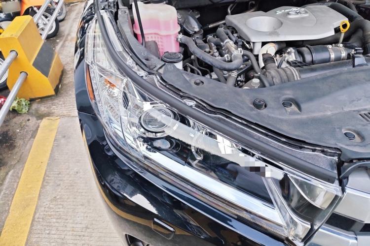 Used Toyota Highlander 2020 2.0T Four-Wheel Drive Millionth Anniversary Edition 7 Seats Right Front Headlight