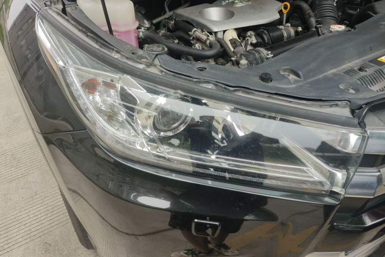Used Toyota Highlander 2020 2.0T Four-Wheel Drive Millionth Anniversary Edition 7 Seats Right Front Headlight