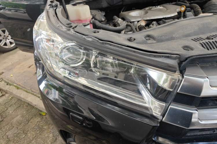 Used Toyota Highlander 2020 2.0T Four-Wheel Drive Millionth Anniversary Edition 7 Seats Right Front Headlight