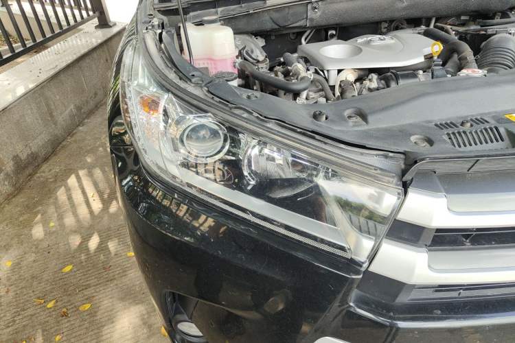 Used Toyota Highlander 2020 2.0T Four-Wheel Drive Millionth Anniversary Edition 7 Seats Right Front Headlight
