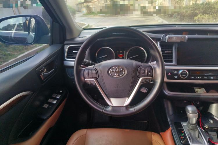 Used Toyota Highlander 2020 2.0T Four-Wheel Drive Millionth Anniversary Edition 7 Seats Steering Wheel