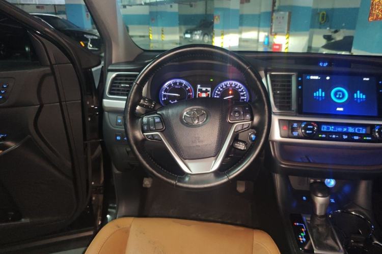 Used Toyota Highlander 2020 2.0T Four-Wheel Drive Millionth Anniversary Edition 7 Seats Steering Wheel