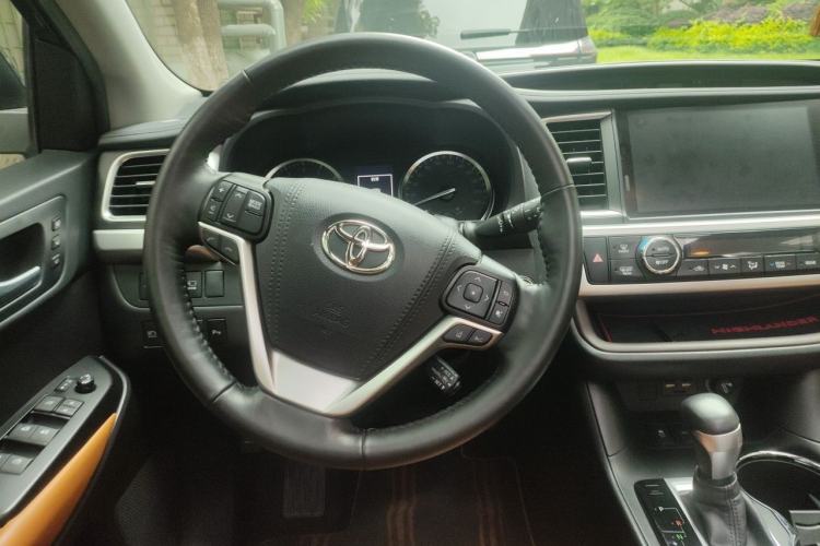 Used Toyota Highlander 2020 2.0T Four-Wheel Drive Millionth Anniversary Edition 7 Seats Steering Wheel