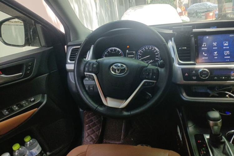 Used Toyota Highlander 2020 2.0T Four-Wheel Drive Millionth Anniversary Edition 7 Seats Steering Wheel