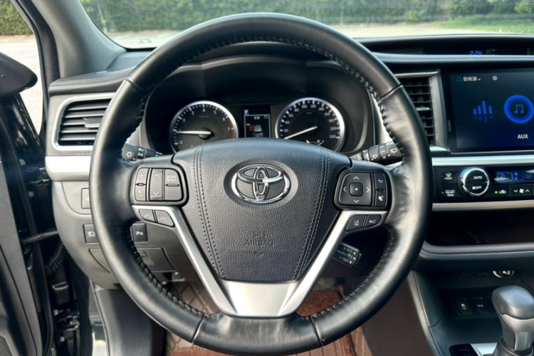 Used Toyota Highlander 2020 2.0T Four-Wheel Drive Millionth Anniversary Edition 7 Seats Steering Wheel