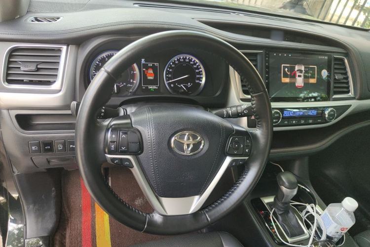 Used Toyota Highlander 2020 2.0T Four-Wheel Drive Millionth Anniversary Edition 7 Seats Steering Wheel