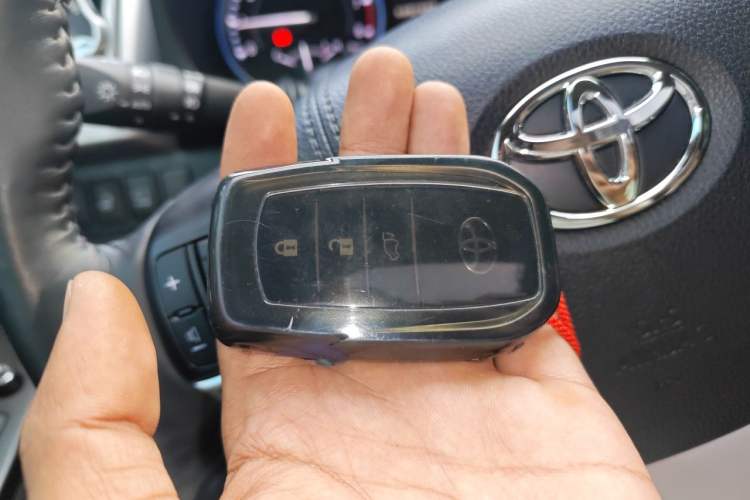 Used Toyota Highlander 2020 2.0T Four-Wheel Drive Millionth Anniversary Edition 7 Seats Vehicle Key