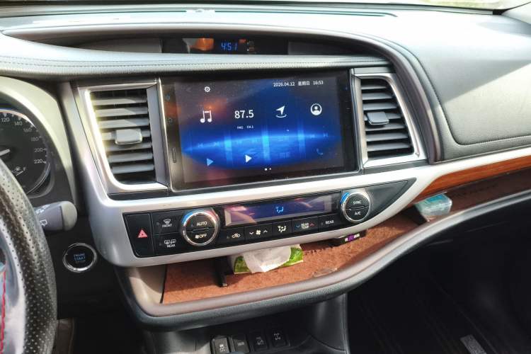 Used Toyota Highlander 2020 2.0T Four-Wheel Drive Millionth Anniversary Edition 7 Seats Audio And AC Panel