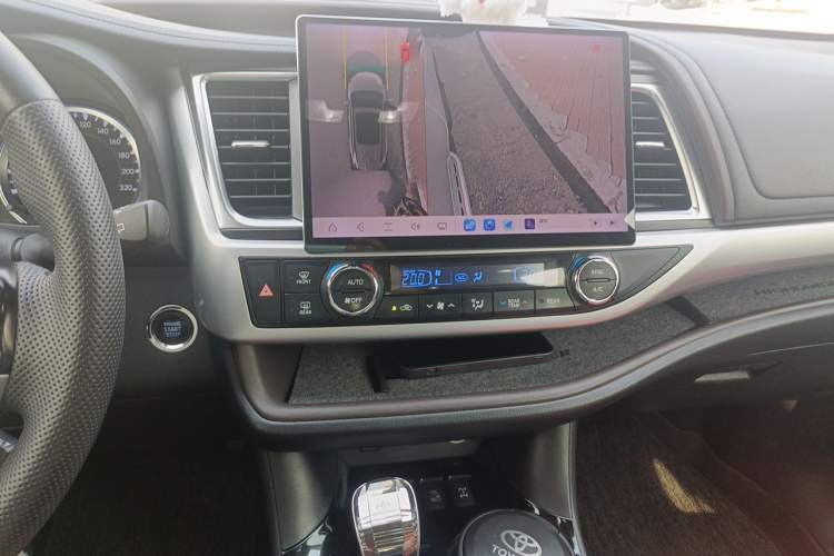 Used Toyota Highlander 2020 2.0T Four-Wheel Drive Millionth Anniversary Edition 7 Seats Audio And AC Panel