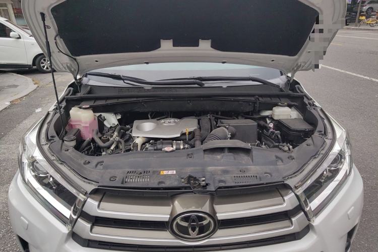 Used Toyota Highlander 2020 2.0T Four-Wheel Drive Millionth Anniversary Edition 7 Seats Engine Bay