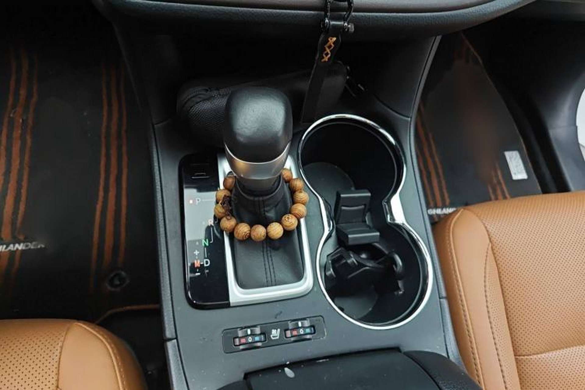 Used Toyota Highlander 2020 2.0T Four-Wheel Drive Millionth Anniversary Edition 7 Seats Gear Lever