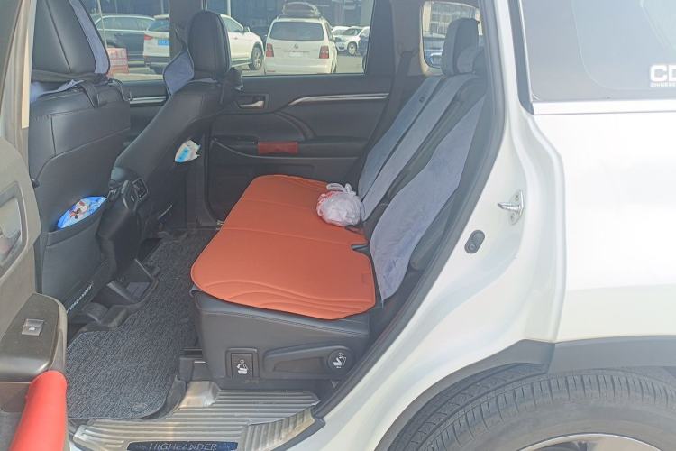 Used Toyota Highlander 2020 2.0T Four-Wheel Drive Millionth Anniversary Edition 7 Seats Left Rear Seat