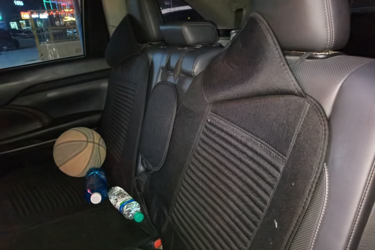 Used Toyota Highlander 2020 2.0T Four-Wheel Drive Millionth Anniversary Edition 7 Seats Left Rear Seat
