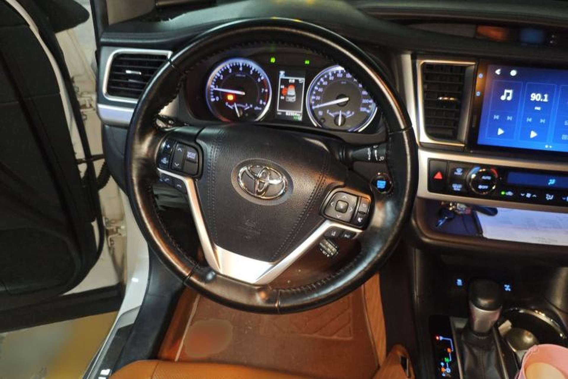 Used Toyota Highlander 2020 2.0T Four-Wheel Drive Millionth Anniversary Edition 7 Seats Steering Wheel