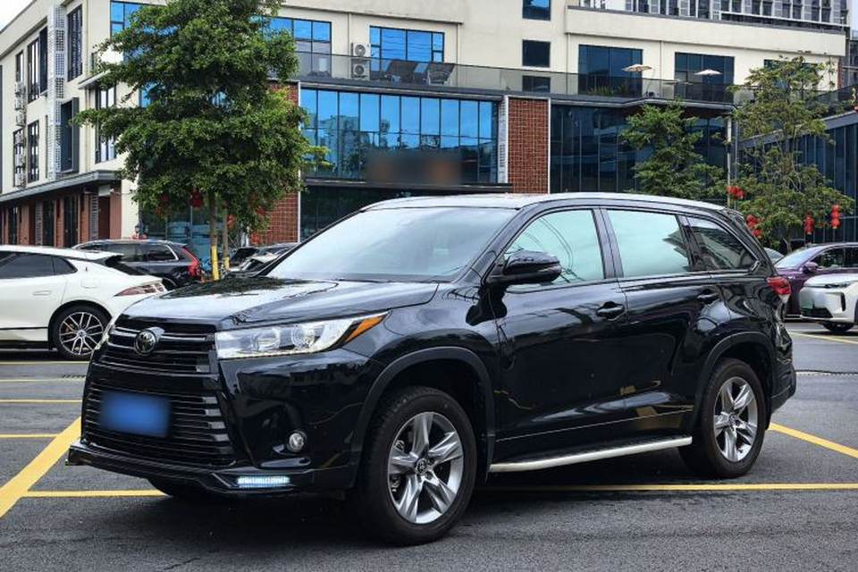 Toyota Highlander 2021