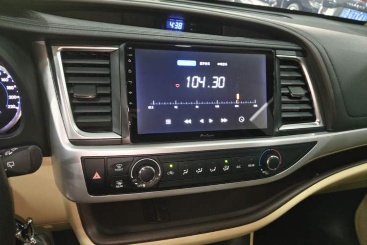 Used Toyota Highlander 2021 2.0T Two-Wheel Drive Elite Edition 5 Seats Audio And AC Panel