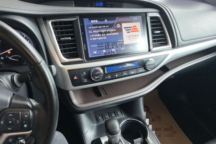 Used Toyota Highlander 2021 2.0T Four-Wheel Drive Luxury Edition 7 Seats Audio And AC Panel