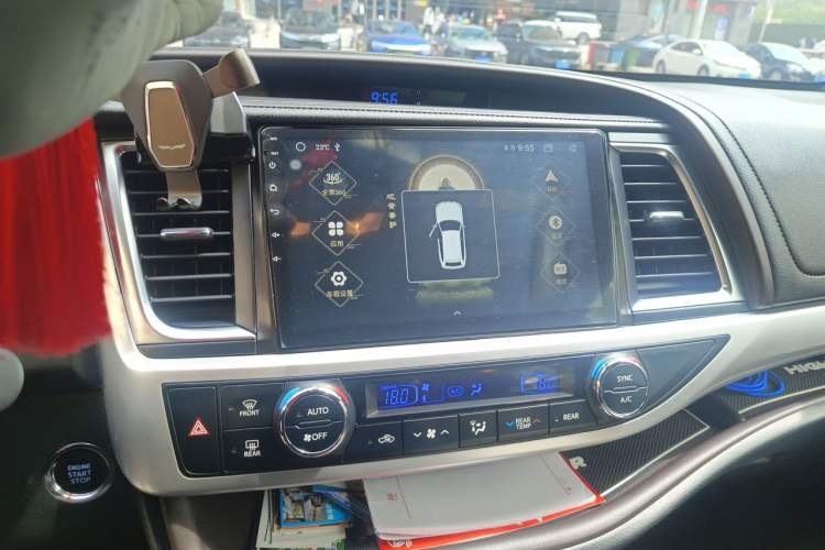 Used Toyota Highlander 2021 2.0T Four-Wheel Drive Luxury Edition 7 Seats Audio And AC Panel