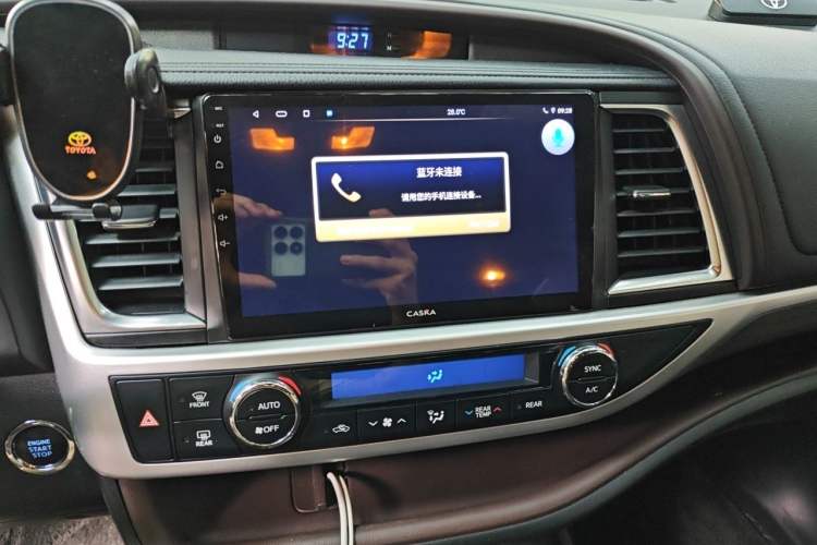 Used Toyota Highlander 2021 2.0T Four-Wheel Drive Prestige Version 7 Seats Audio And AC Panel