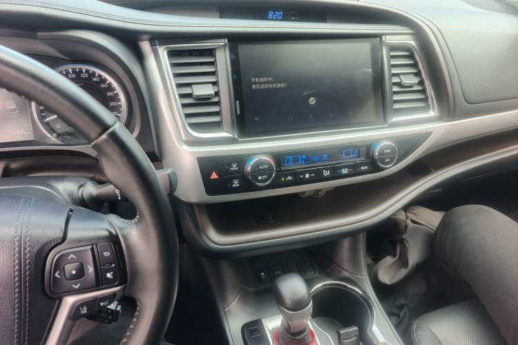 Used Toyota Highlander 2021 2.0T Two-Wheel Drive Luxury Edition 7 Seats Audio And AC Panel