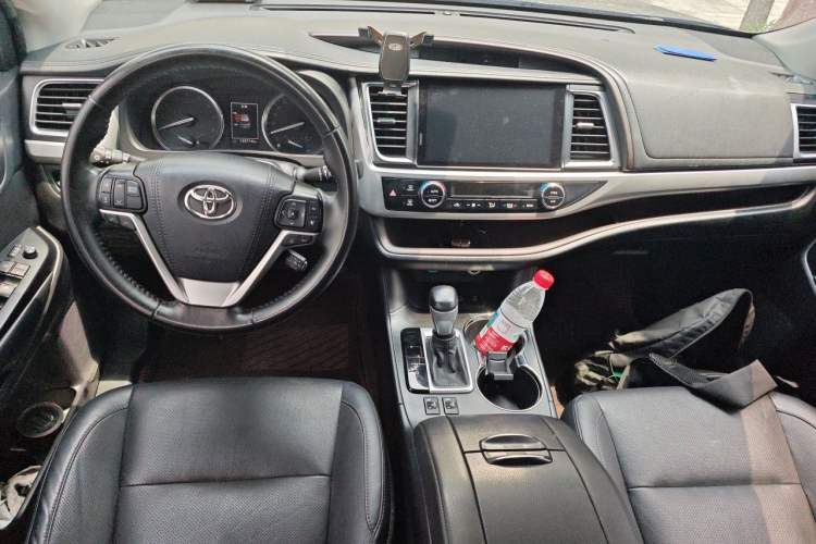 Used Toyota Highlander 2021 2.0T Four-Wheel Drive Luxury Edition 7 Seats Center Console