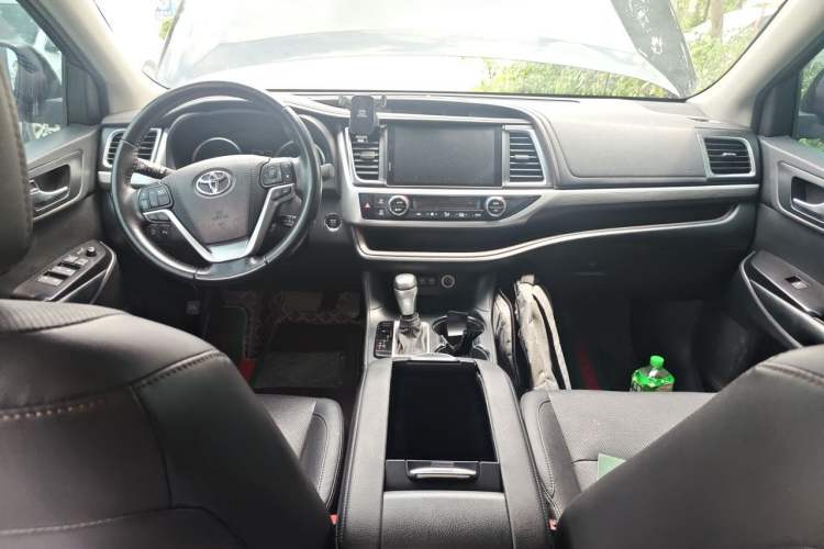 Used Toyota Highlander 2021 2.0T Four-Wheel Drive Prestige Version 7 Seats Center Console