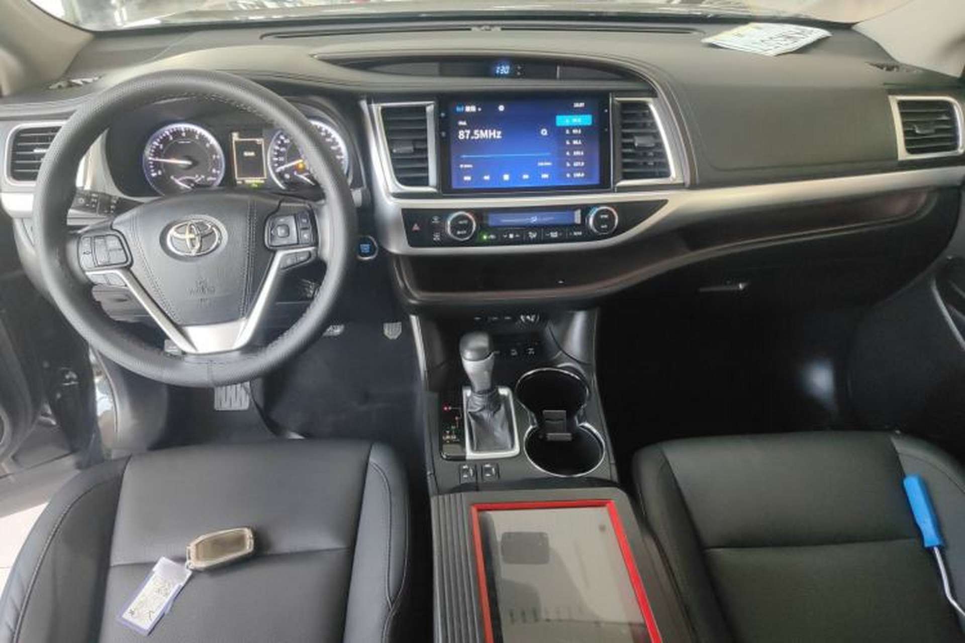 Used Toyota Highlander 2021 2.0T Four-Wheel Drive Luxury Edition 7 Seats Center Console
