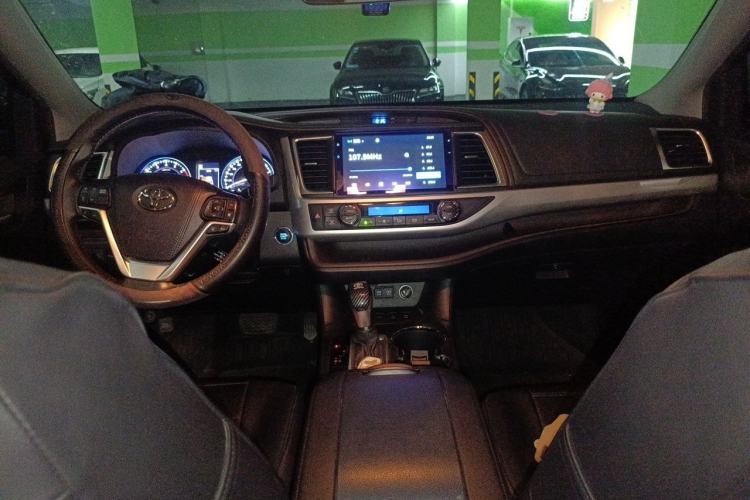 Used Toyota Highlander 2021 2.0T Four-Wheel Drive Luxury Edition 7 Seats Center Console
