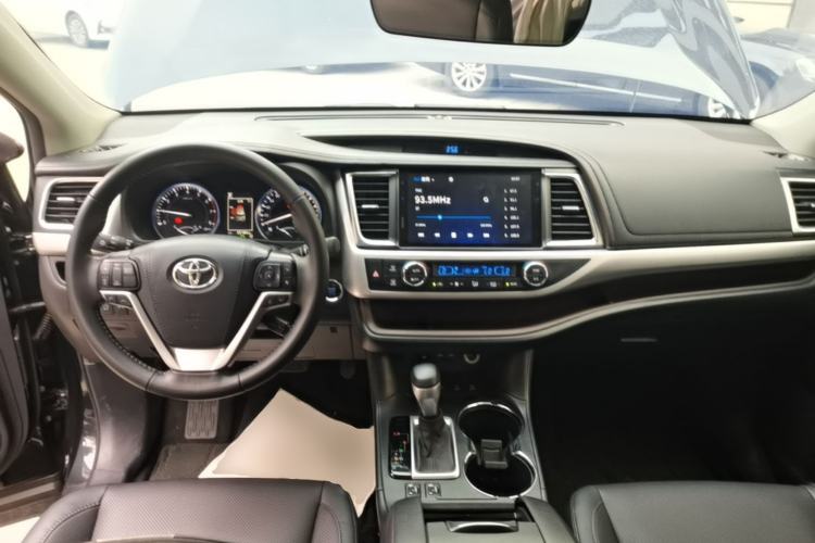 Used Toyota Highlander 2021 2.0T Four-Wheel Drive Luxury Edition 7 Seats Center Console