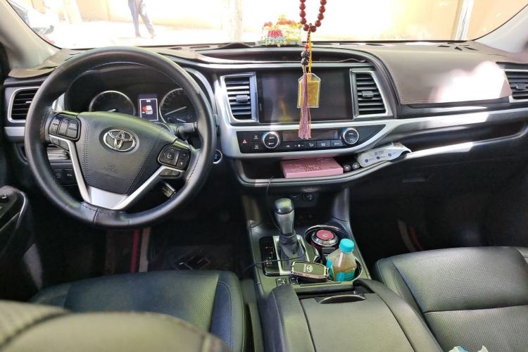 Used Toyota Highlander 2021 2.0T Four-Wheel Drive Prestige Version 7 Seats Center Console