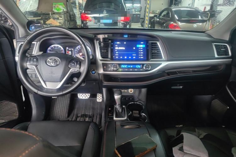 Used Toyota Highlander 2021 2.0T Four-Wheel Drive Prestige Version 7 Seats Center Console