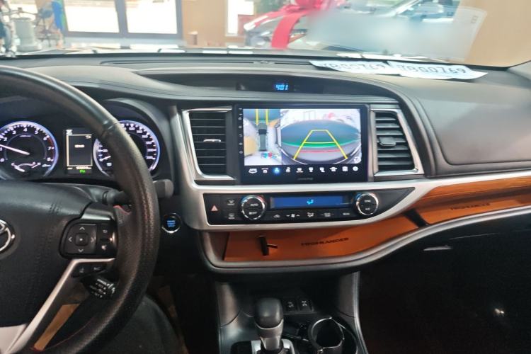Used Toyota Highlander 2021 2.0T Four-Wheel Drive Luxury Edition 7 Seats Center Console