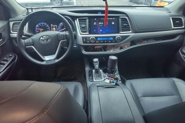 Used Toyota Highlander 2021 2.0T Four-Wheel Drive Luxury Edition 7 Seats Center Console