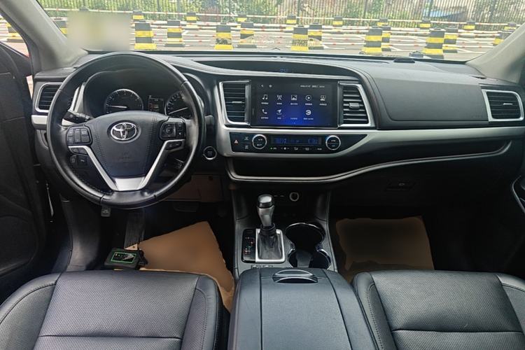 Used Toyota Highlander 2021 2.0T Four-Wheel Drive Luxury Edition 7 Seats Center Console