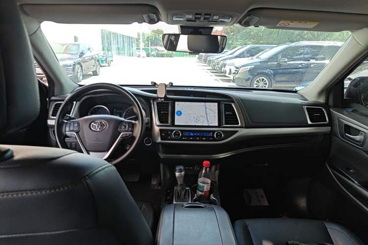 Used Toyota Highlander 2021 2.0T Four-Wheel Drive Luxury Edition 7 Seats Center Console