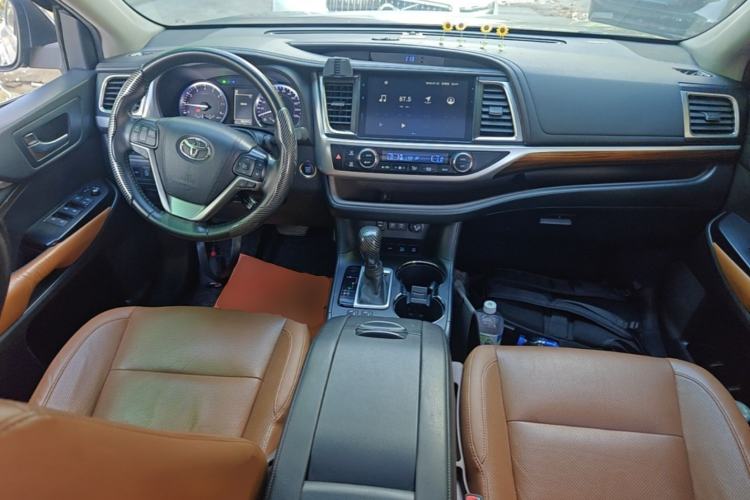 Used Toyota Highlander 2021 2.0T Four-Wheel Drive Knight Edition 7 Seats Center Console