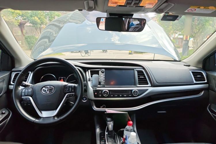 Used Toyota Highlander 2021 2.0T Four-Wheel Drive Luxury Edition 7 Seats Center Console