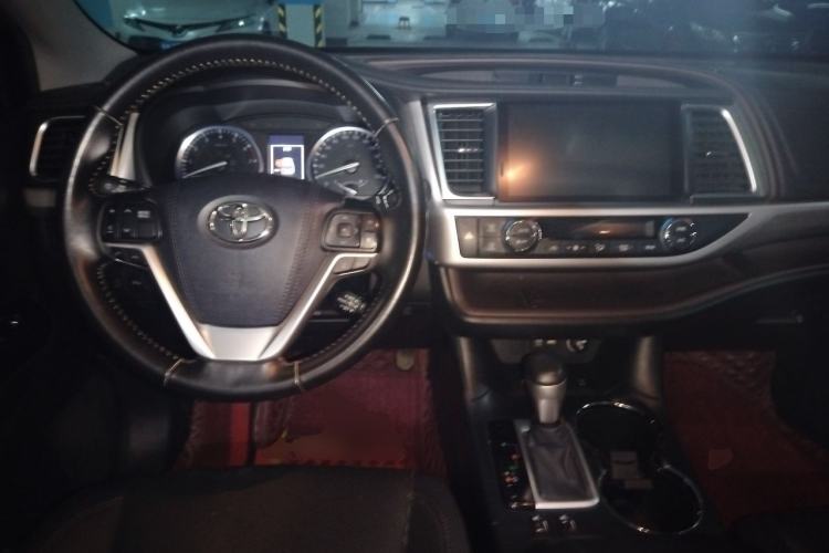 Used Toyota Highlander 2021 2.0T Four-Wheel Drive Luxury Edition 7 Seats Center Console