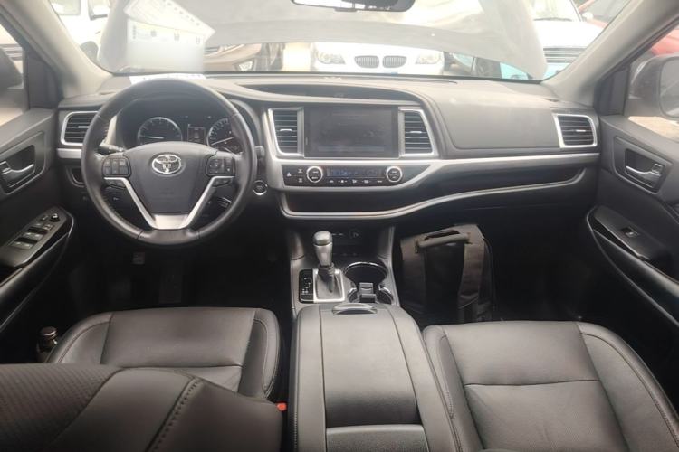 Used Toyota Highlander 2021 2.0T Four-Wheel Drive Prestige Version 7 Seats Center Console