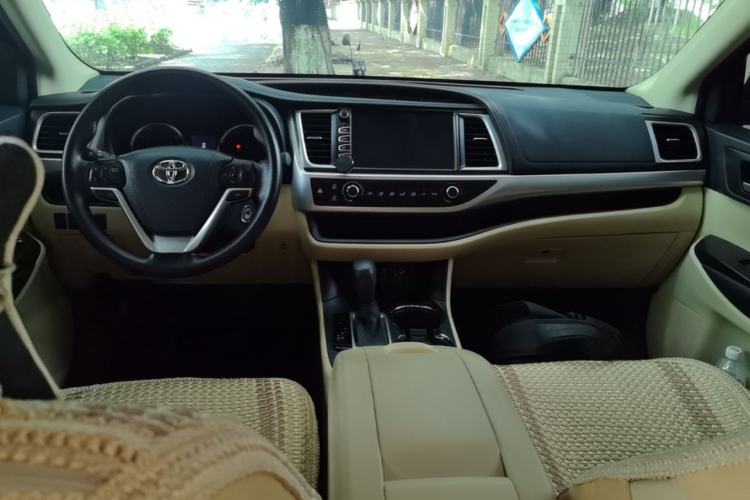 Used Toyota Highlander 2021 2.0T Two-Wheel Drive Elite Edition 5 Seats Center Console