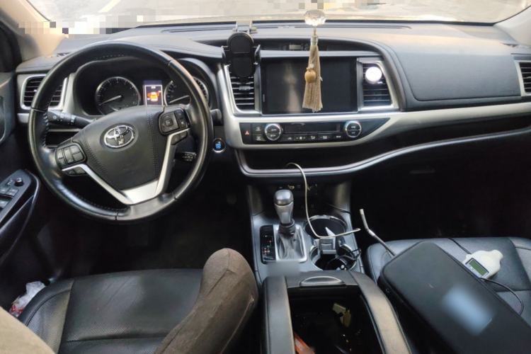Used Toyota Highlander 2021 2.0T Four-Wheel Drive Luxury Edition 7 Seats Center Console
