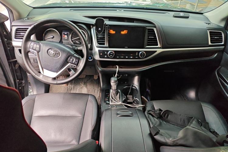 Used Toyota Highlander 2021 2.0T Four-Wheel Drive Prestige Version 7 Seats Center Console
