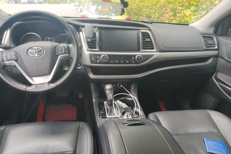 Used Toyota Highlander 2021 2.0T Four-Wheel Drive Prestige Version 7 Seats Center Console